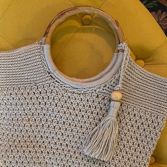 Cream Crochet Tote Bag with Wooden Handle - Picture 2 of 4